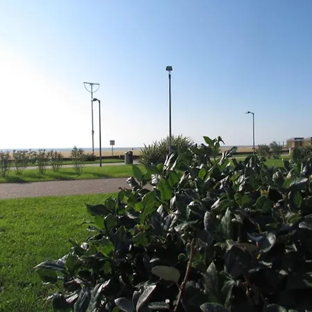 דירה Comfy Seafront Apartment-beahost
