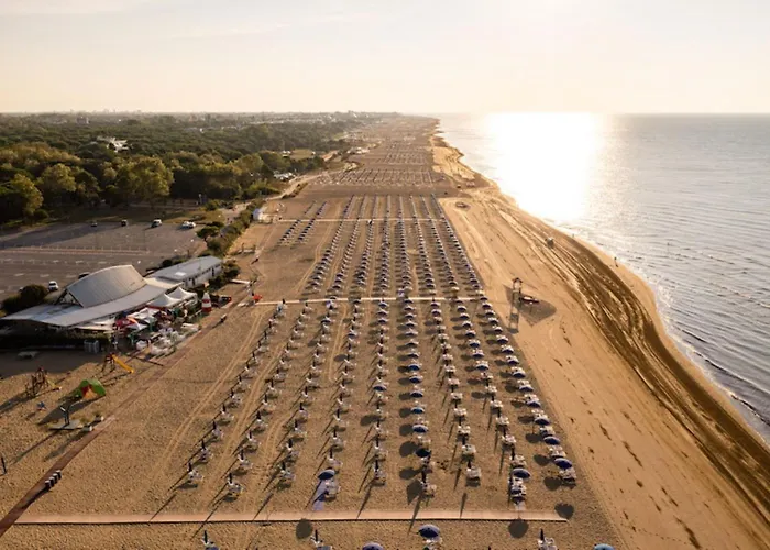 Comfy Seafront Apartment-beahost